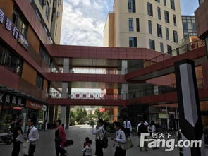 名流人和天地商鋪商鋪出售,盤龍城臨街底商 中百超市旁 業態不限 可做餐飲 價格可議 武漢商鋪 房天下