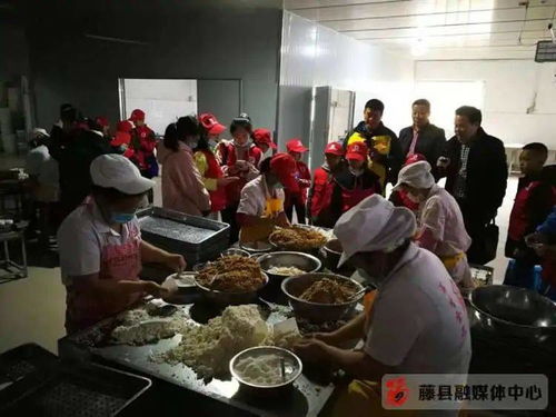 藤縣小記者走進(jìn)萃香食品廠與銅陵名流超市 探索美食與市場的奇妙旅程